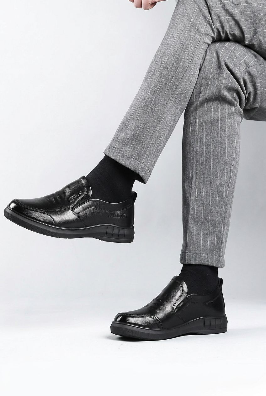 Classic Men's Leather Shoes New Black Soft Bottom Anti Slip and Breath Shoes Low-top Business Casual Loafers Formal Men's Shoes