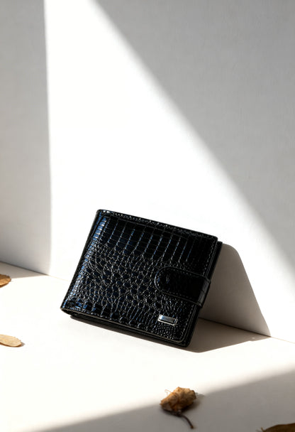 Elegant Crocodile-Embossed Leather Wallet for Men - Genuine Leather Bifold Wallet Open View