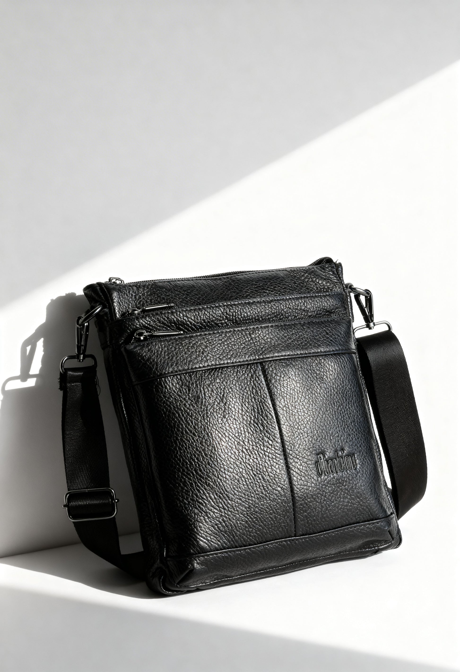 Mushongcan Investment - Men's Academy Genuine Leather Crossbody Bag, Business Daily Fashion Shoulder Bag, Student Multi-functional Large Capacity Book Zipper Chest Bag, Suitable for Office Commuting, School, and Travel