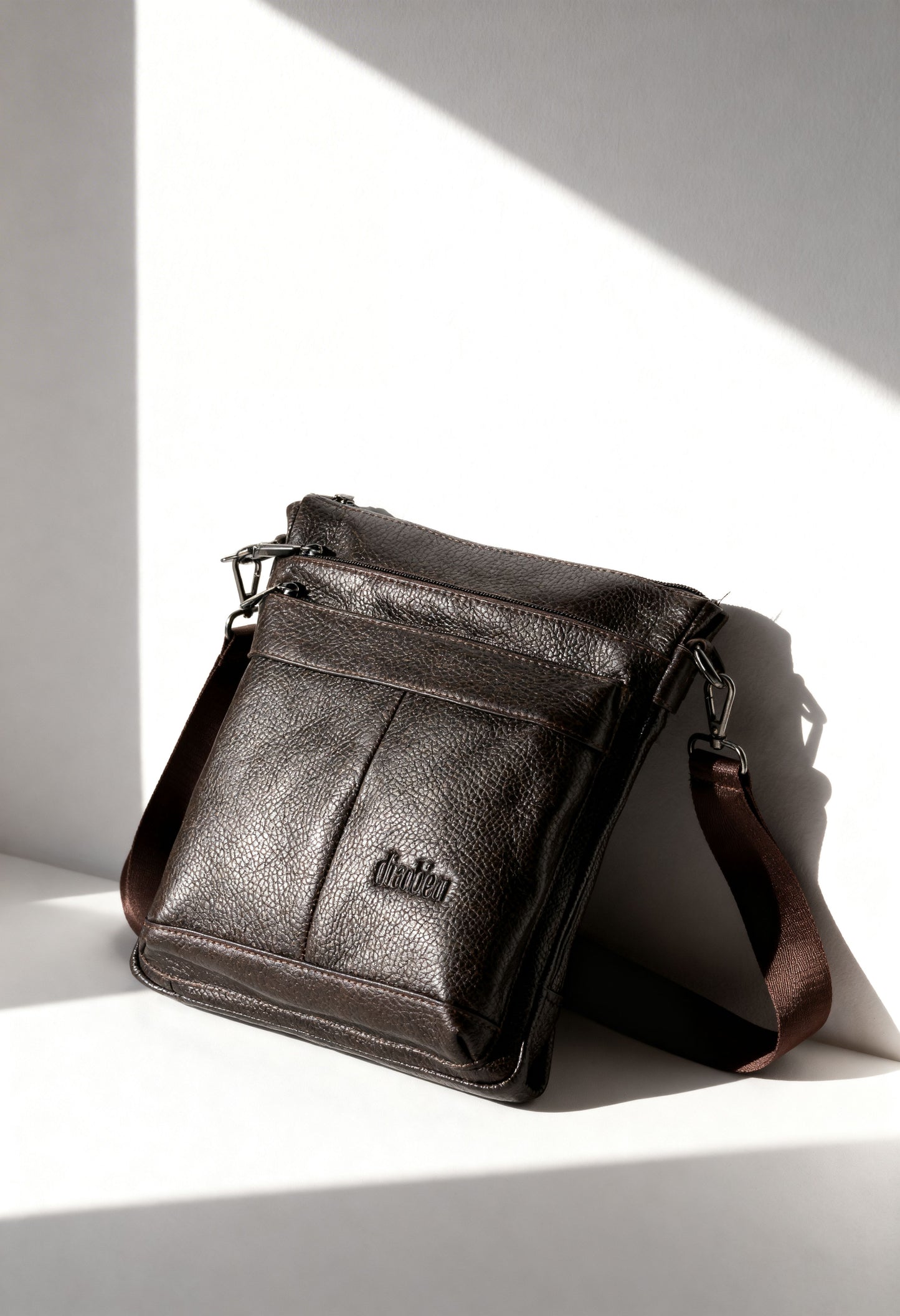 Mushongcan Investment - Men's Academy Genuine Leather Crossbody Bag, Business Daily Fashion Shoulder Bag, Student Multi-functional Large Capacity Book Zipper Chest Bag, Suitable for Office Commuting, School, and Travel