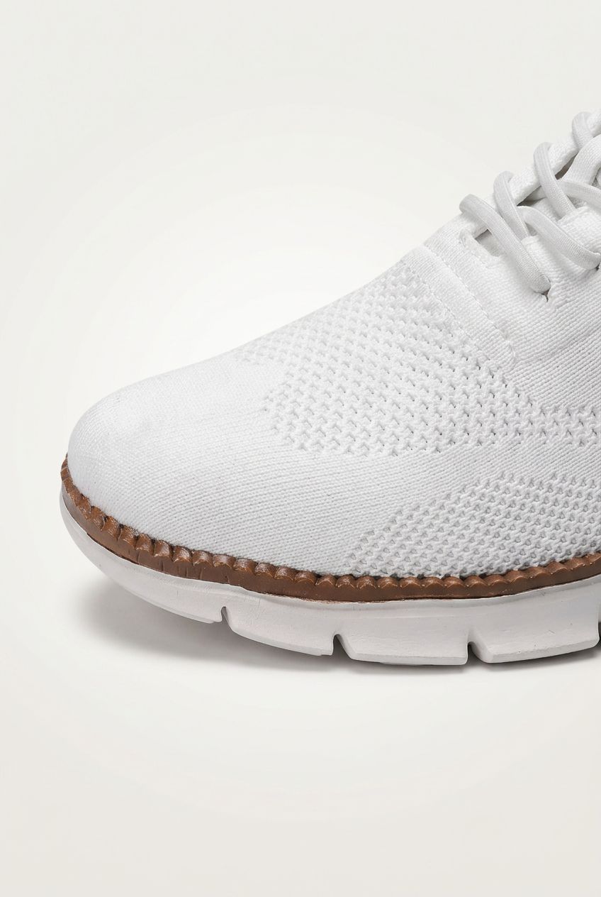 New men's large-sized casual shoes - Fly-Weave mesh breathable sports shoes, lightweight and slip-resistant men's shoes