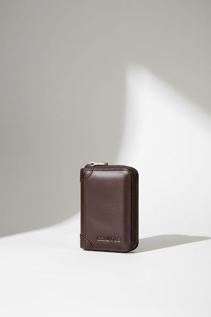 Bifold Wallet FullGrain Max — Large Capacity Genuine Leather - Card Slots and ID Window Detail