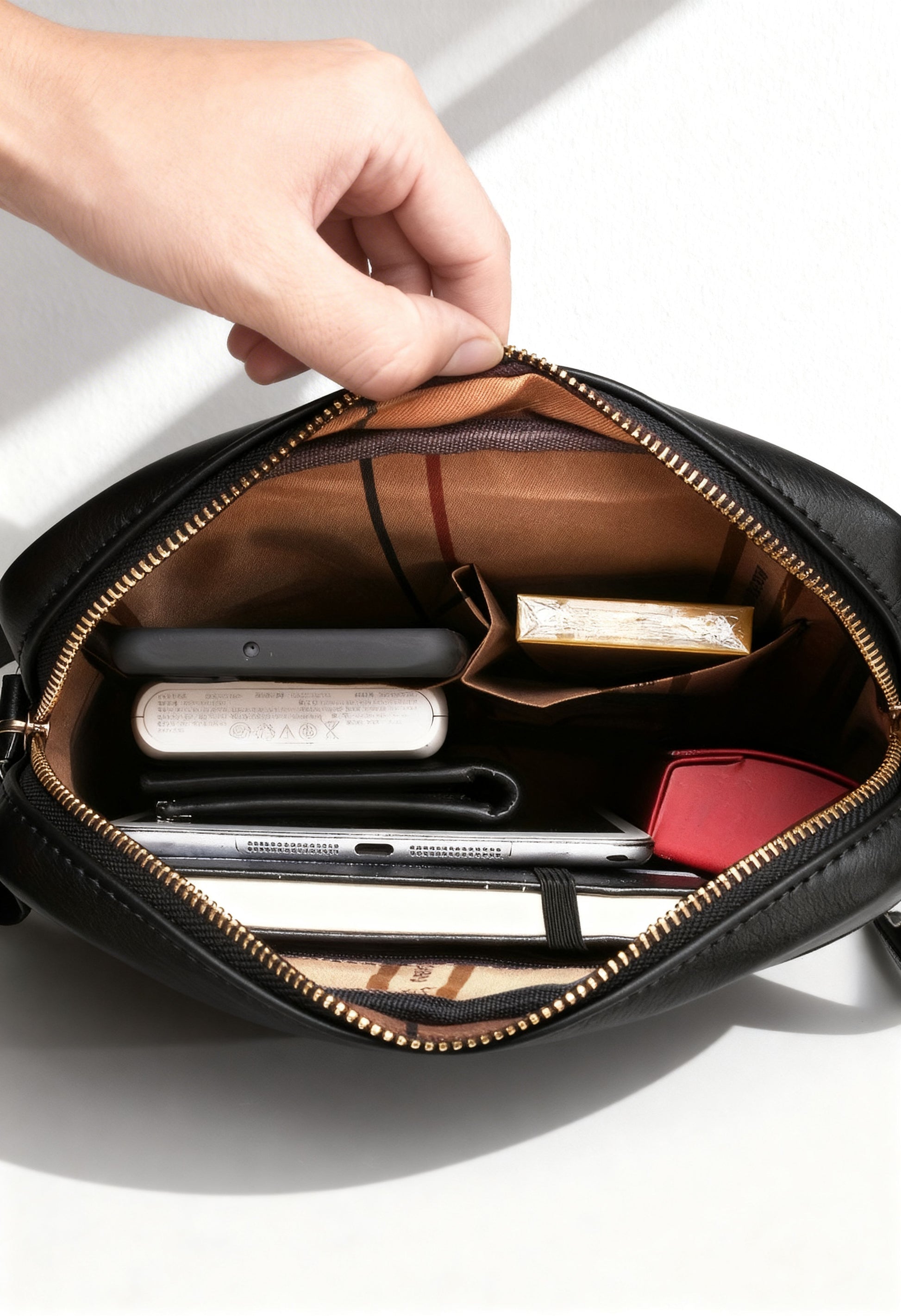 Sophisticated Men's Crossbody Business Bag - Adjustable Strap Detail