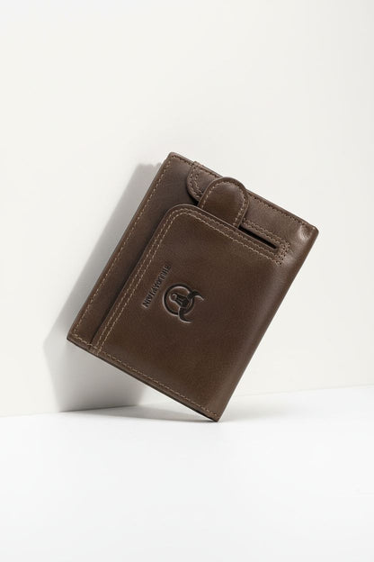 Slim Driver Wallet “URBANPASS” – Compact Card Holder for Easy Access & Daily Convenience - Card Slots and ID Window Detail