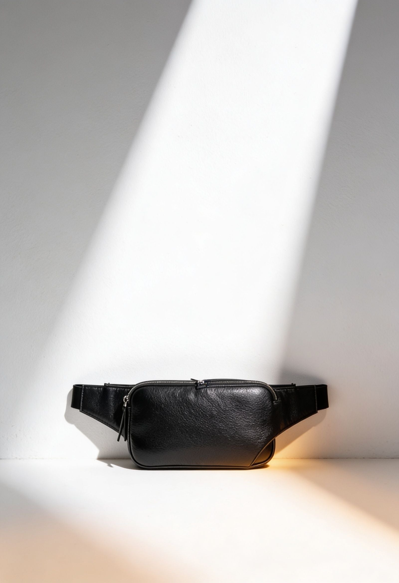 Elegant Crossbody Bag for Men — Adjustable Shoulder Strap