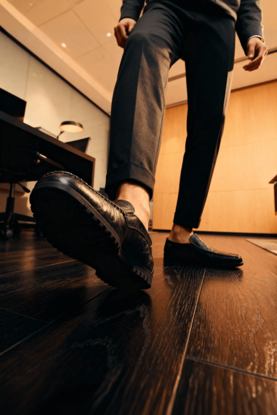 men’s leather loafers interior comfort view Menloft